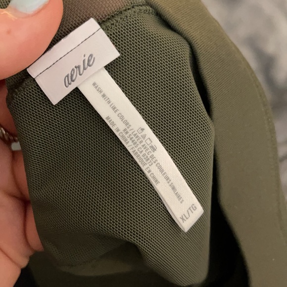 Aerie zip front sports bra - Picture 3 of 3